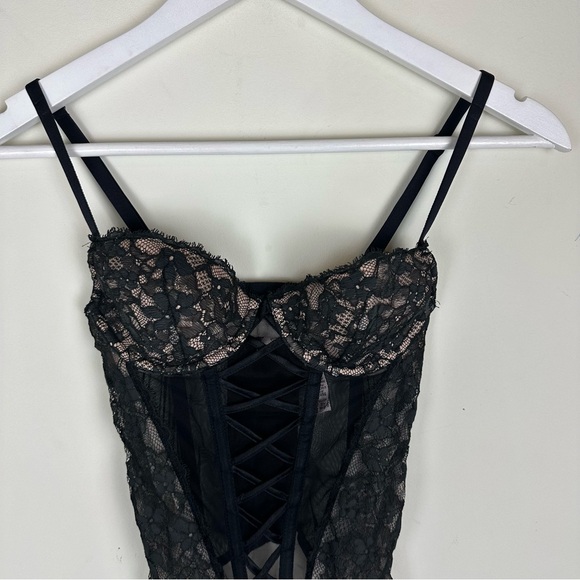 Victoria’s Secret Bustier Corset Top - Picture 2 of 9